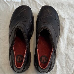 Merrell Women's Black Flats
